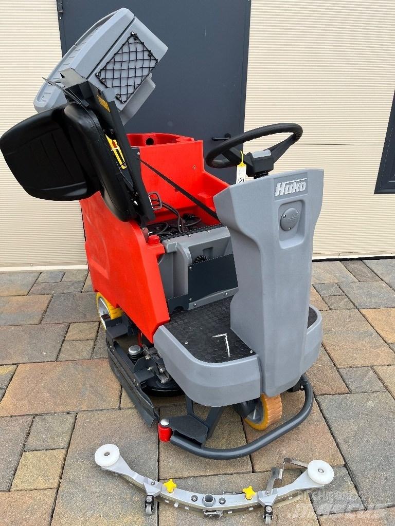 Hako B120 R Scrubber dryers