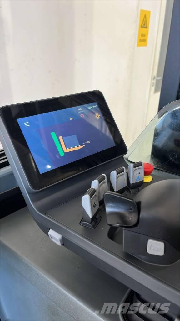 BT RR E 140 H Reach trucks