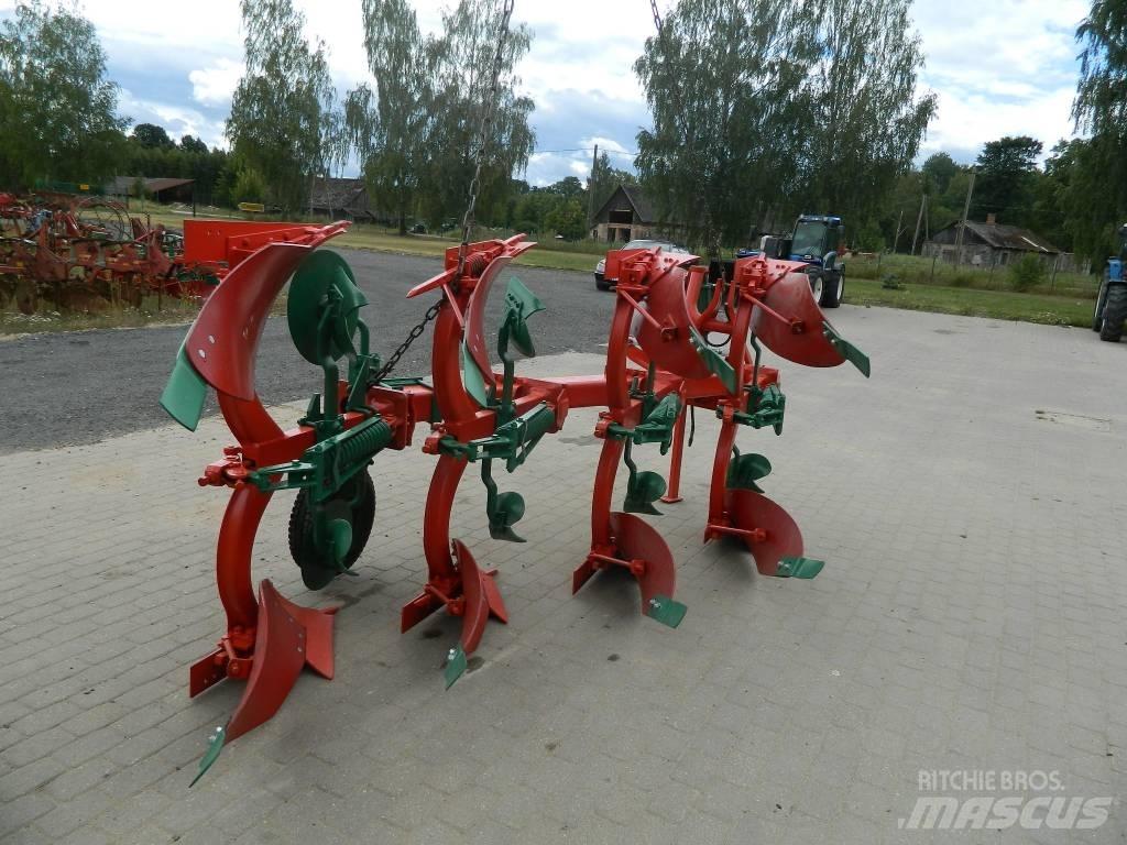 Fraugde 4 Reversible ploughs