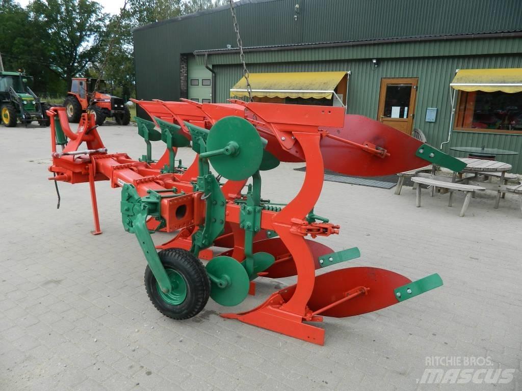 Fraugde 4 Reversible ploughs