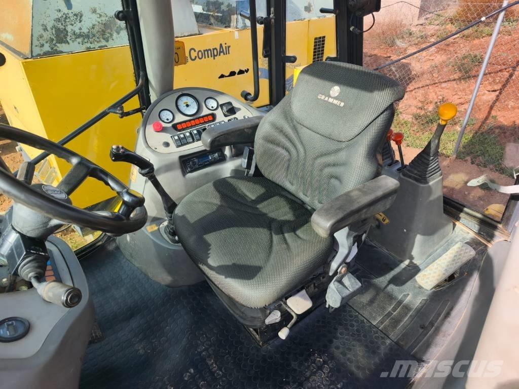 Hidromek HMK 102 B Backhoe loaders