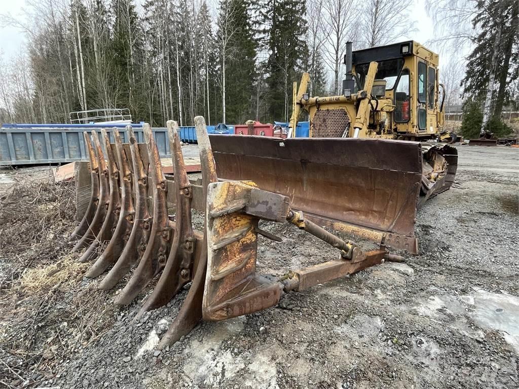 CAT D6D Crawler dozers