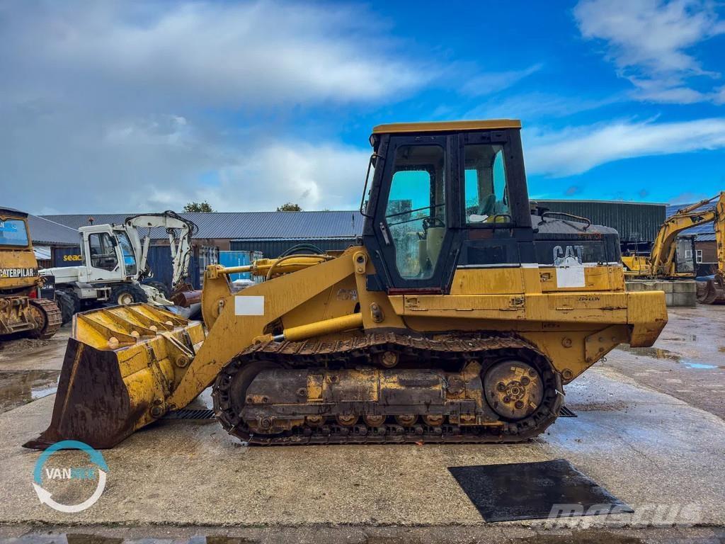 CAT 953C Crawler loaders