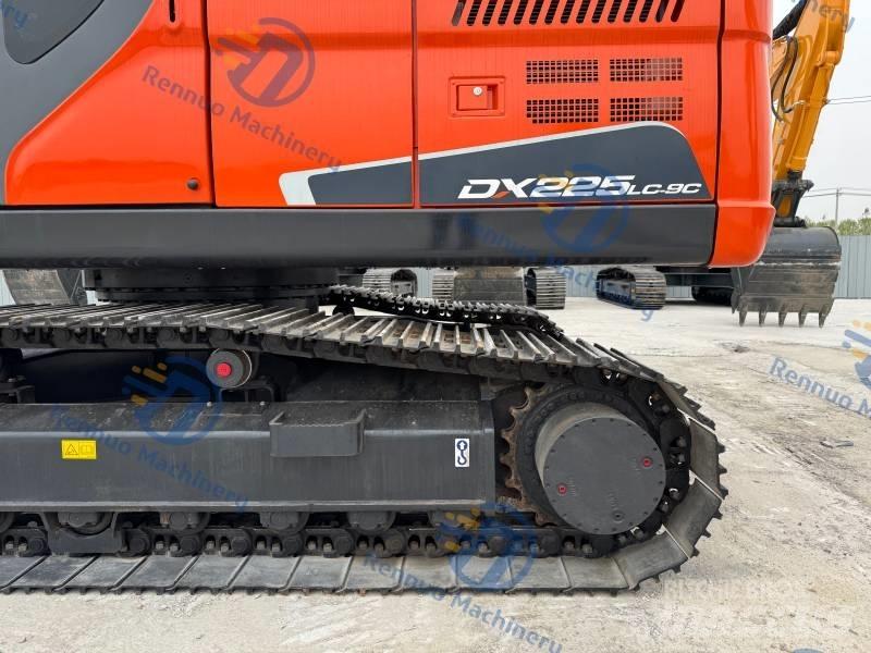 Doosan DX 225 LC-9C Crawler excavators