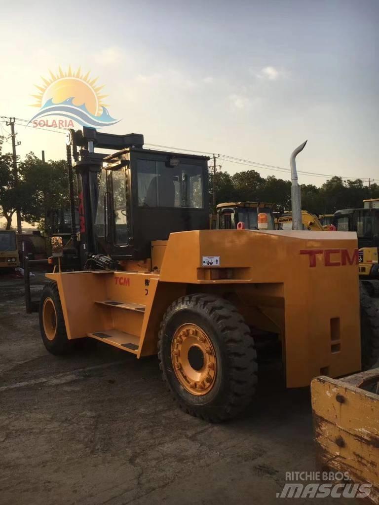 TCM FD 150 Diesel trucks