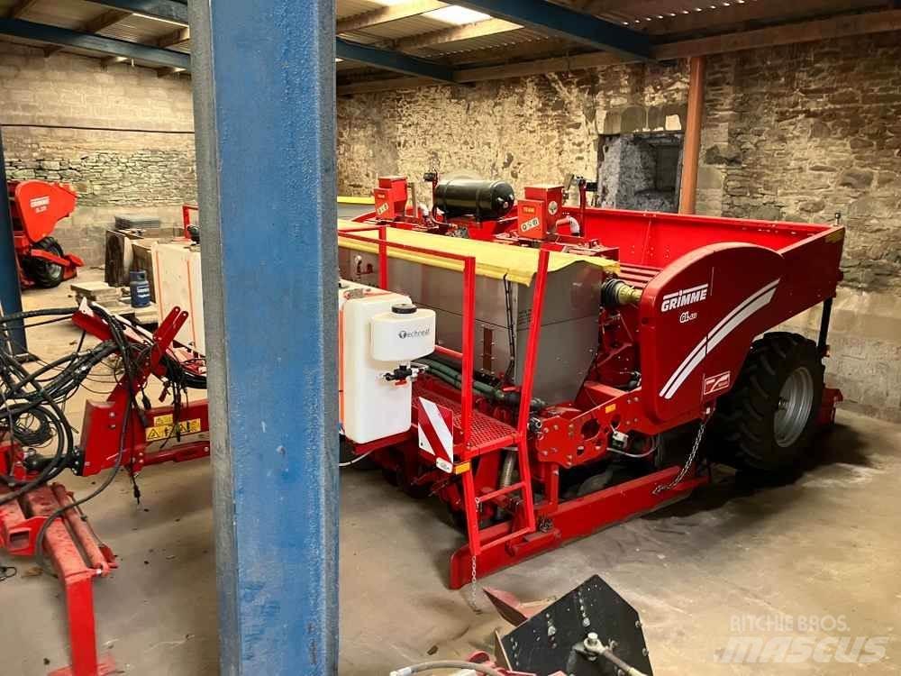 Grimme GL 430 Potato planters