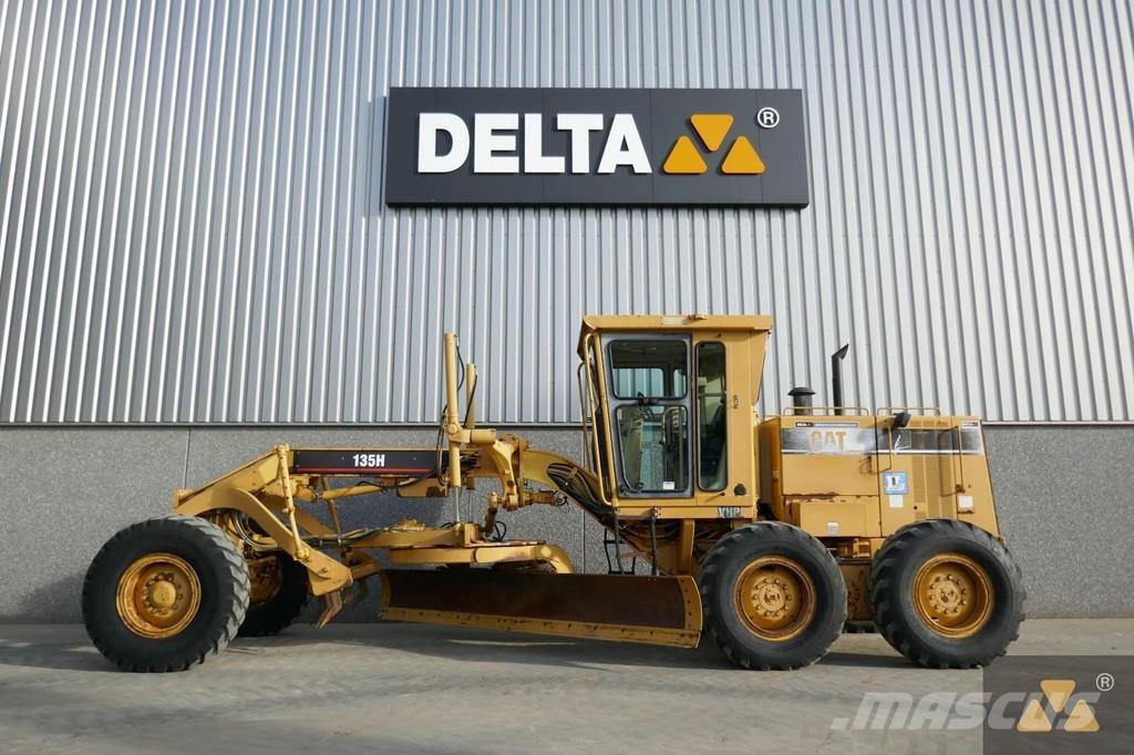 CAT 135H Graders
