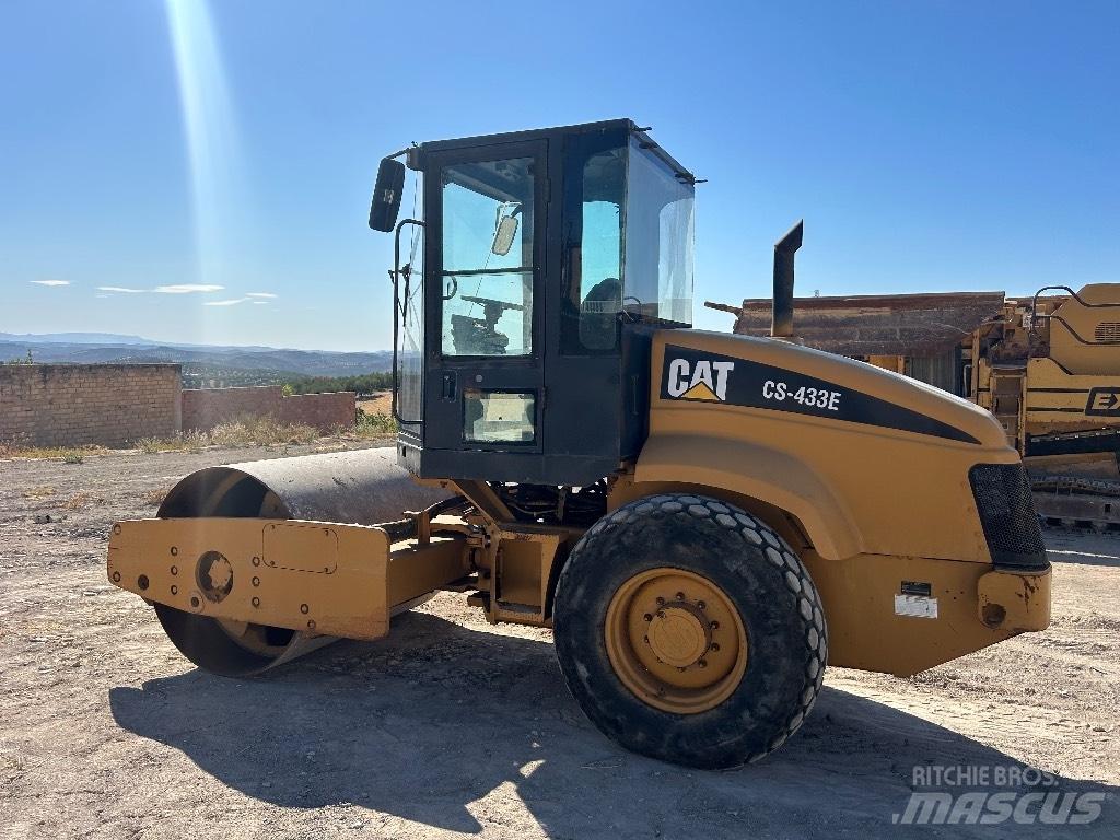 CAT CS 433 E Twin drum rollers