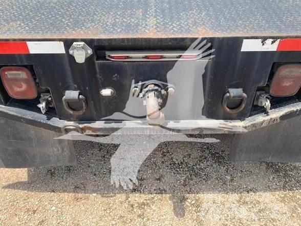 Peterbilt 335 Flatbed / Dropside trucks