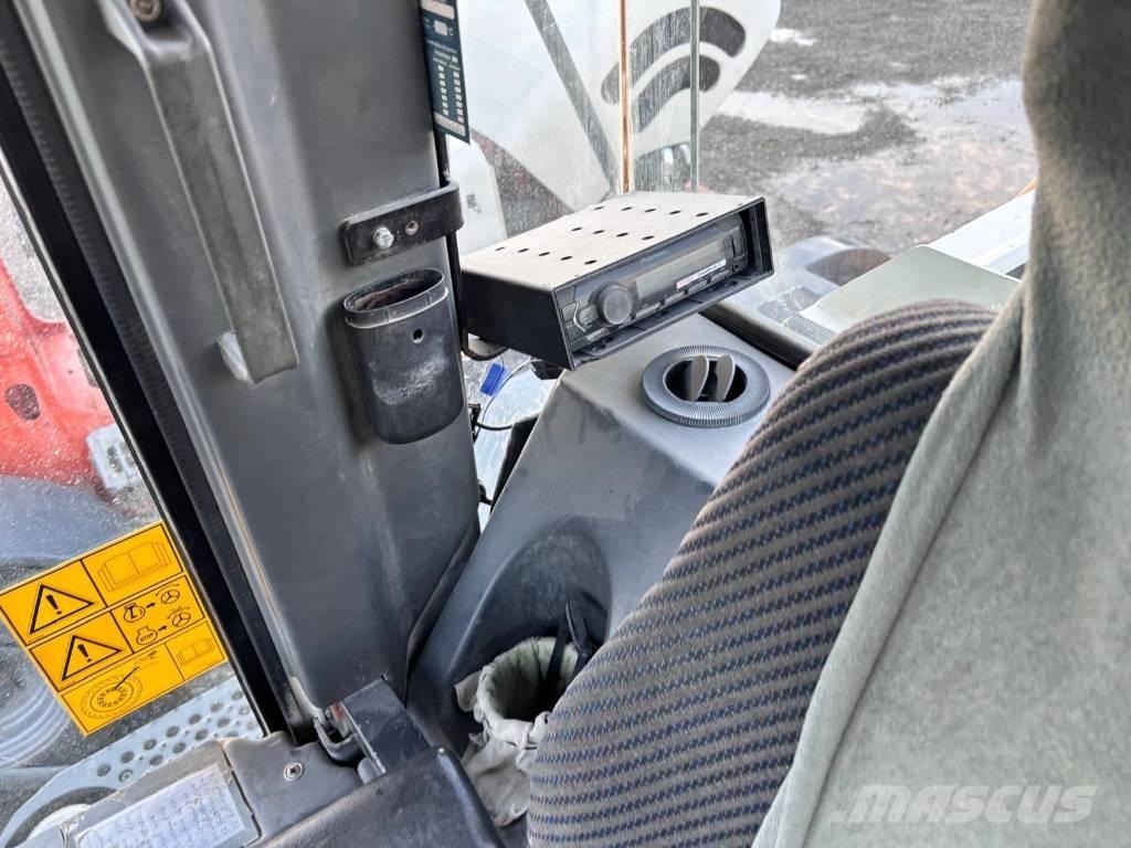 Liebherr L 544 Wheel loaders