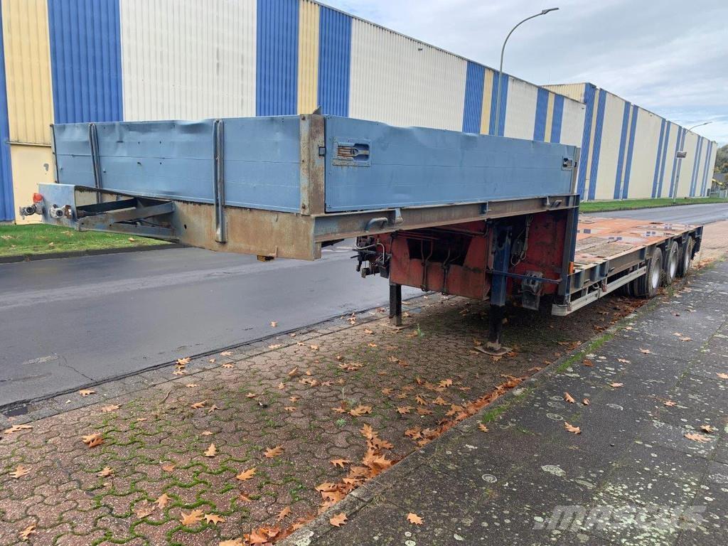 Goldhofer NVT Low loaders