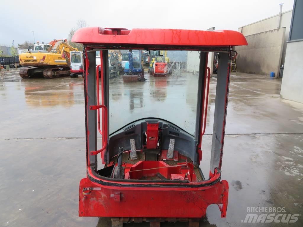 Volvo L 30 B / L 35 Cabins and interior