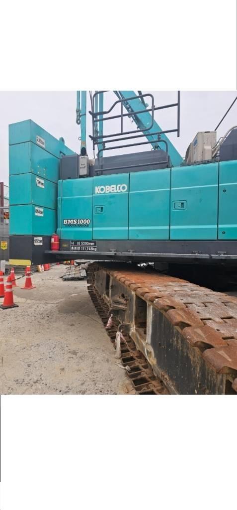 Kobelco BMS1000 Tracked cranes