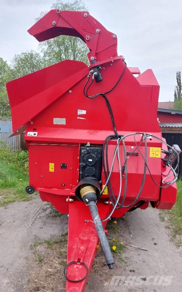 Kverneland 853 Pro Bale shredders, cutters and unrollers