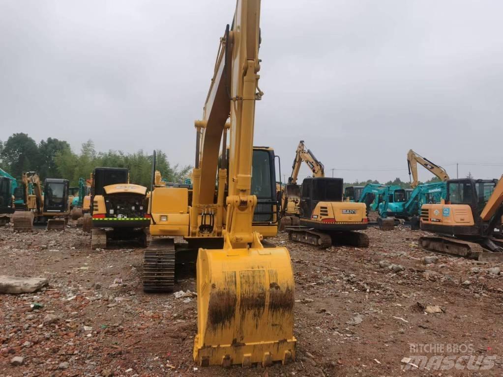 Komatsu PC 130 Midi excavators  7t - 12t