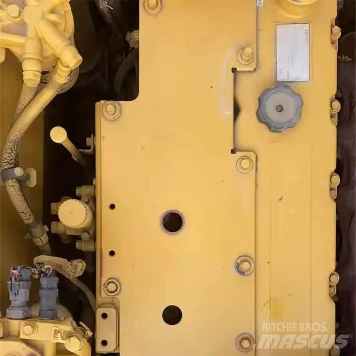 CAT CAT323D2L Midi excavators  7t - 12t