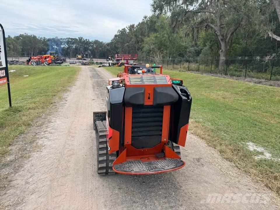 Ditch Witch SK 800 Skid steer loaders