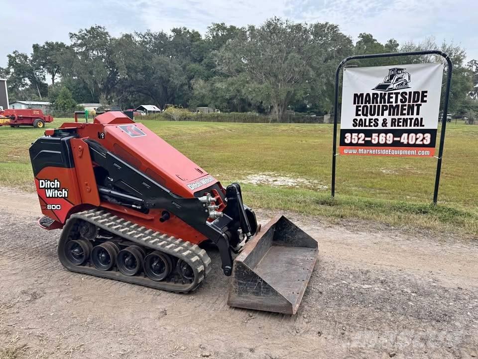 Ditch Witch SK 800 Skid steer loaders