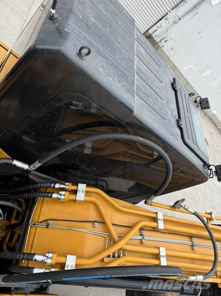 Sany SY 215 C Crawler excavators