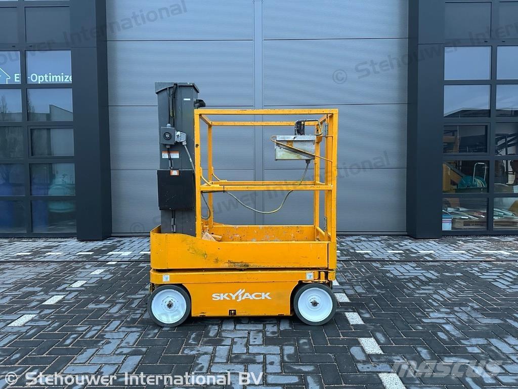 SkyJack SJ12 SJ 12 Other lifts and platforms