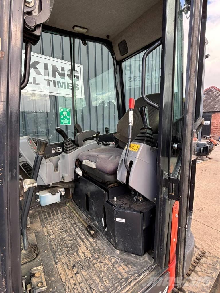 Kubota U 27 Mini excavators < 7t (Mini diggers)