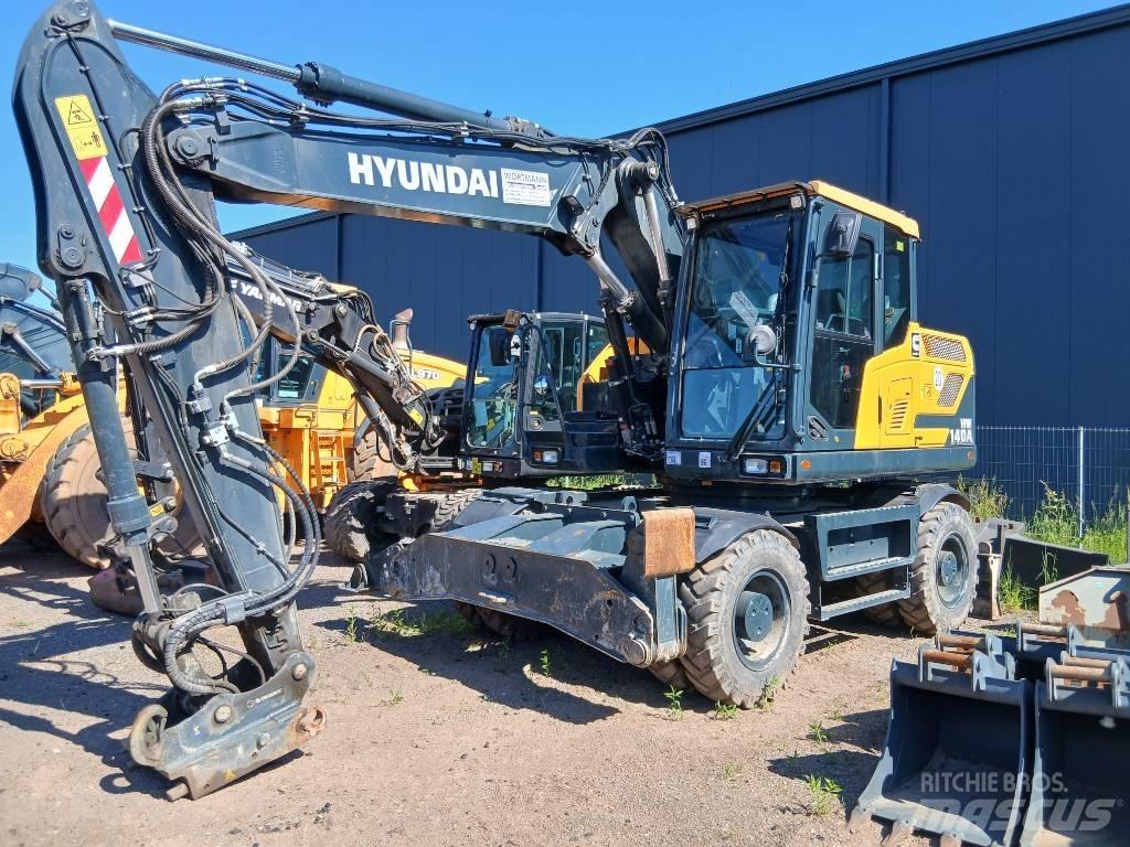 Hyundai HW 145 Wheeled excavators