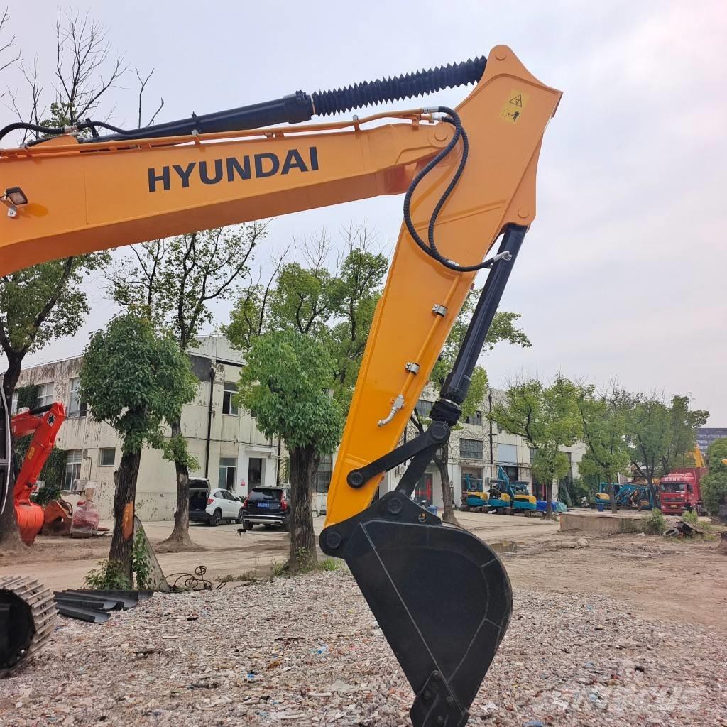 Hyundai 220LC-9T Crawler excavators