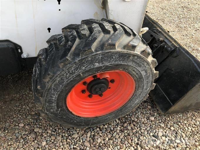 Bobcat S 300 Skid steer loaders