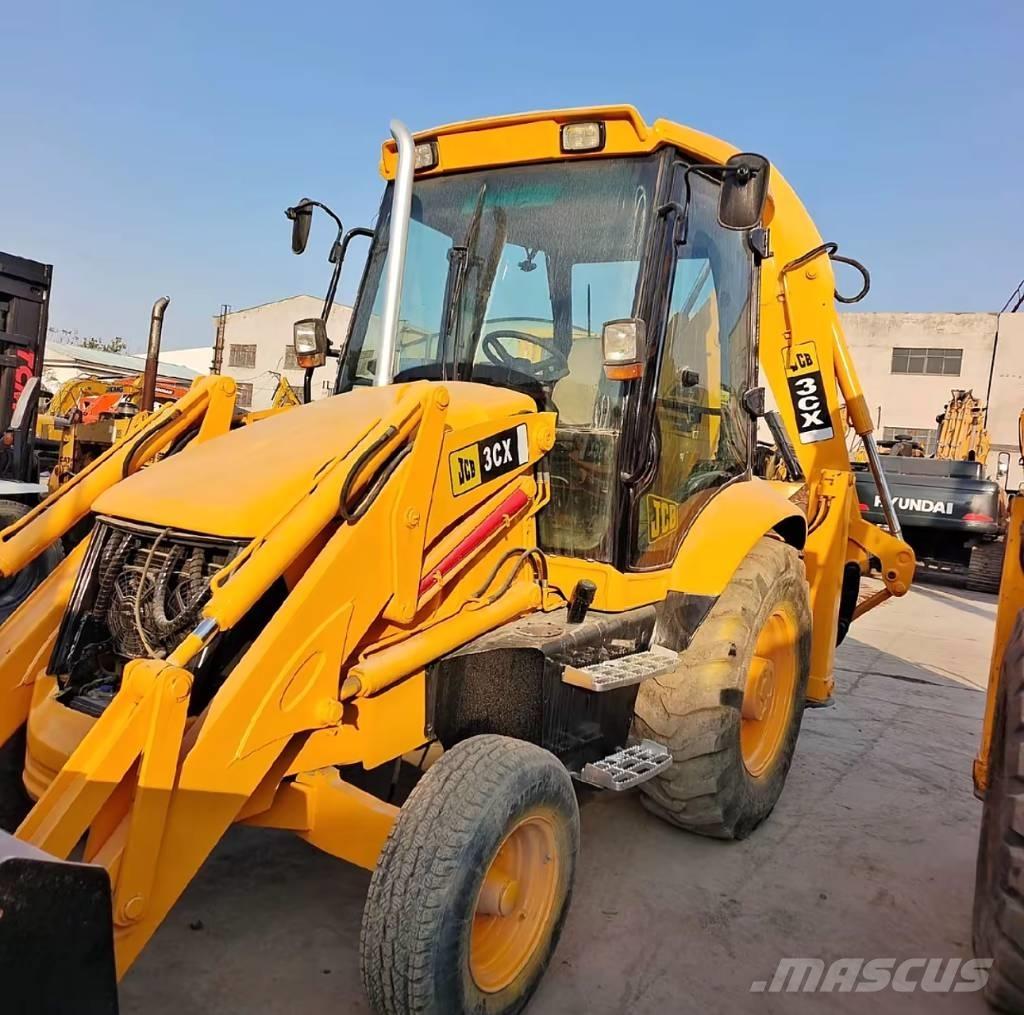 JCB 3 CX Backhoe loaders