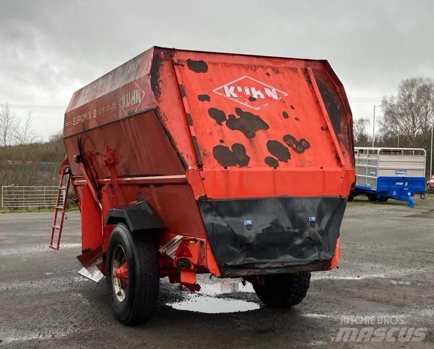 Kuhn EuroMix II 1460 Mixer feeders