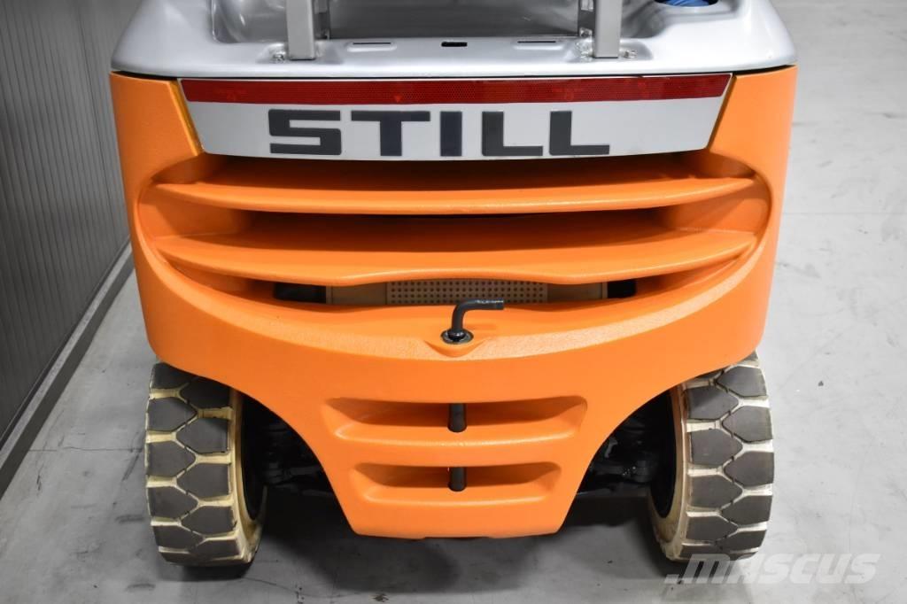 Still RX 70-18 T LPG trucks
