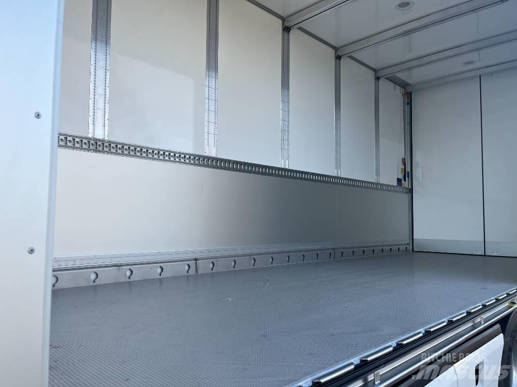 Volvo FH I-Save 500 Box body trucks