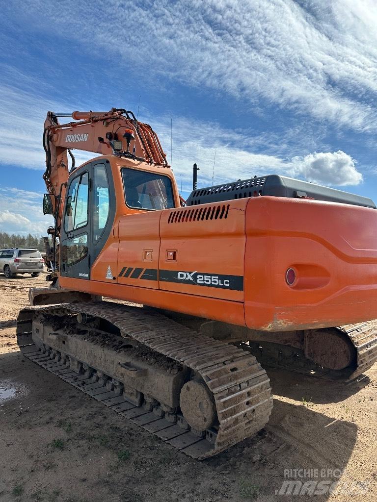Doosan DX 255 LC Crawler excavators