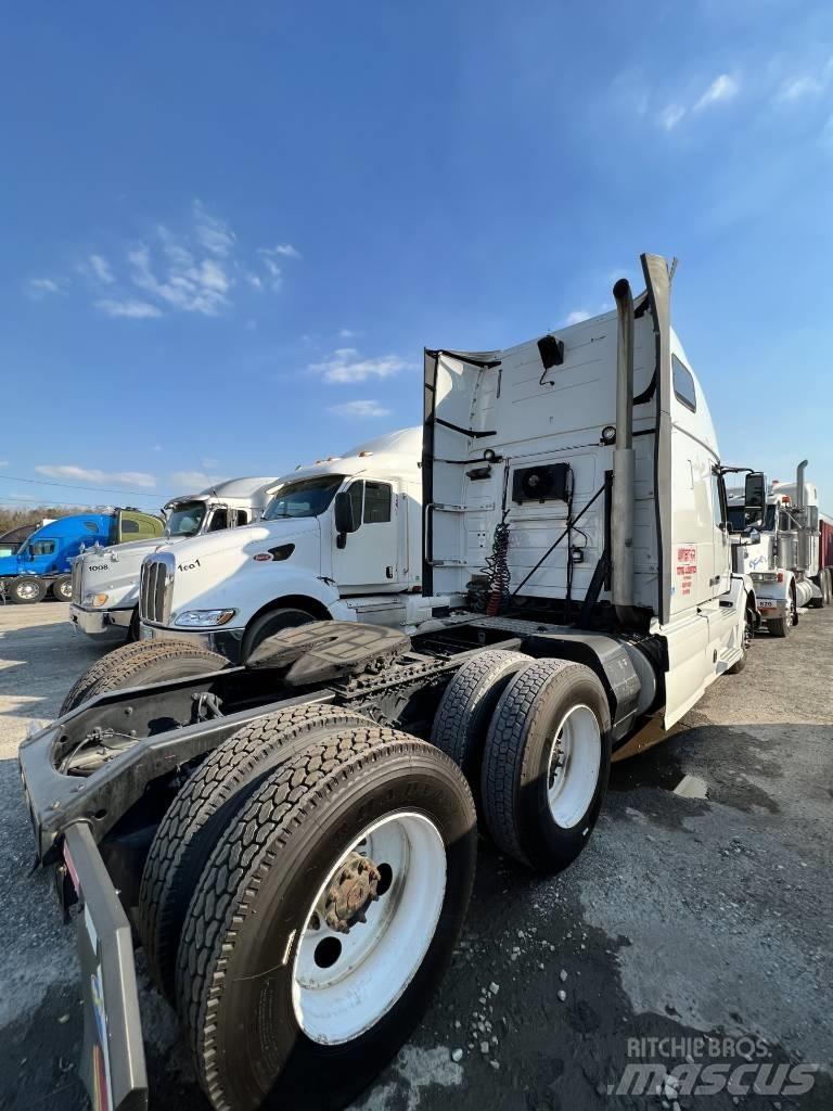 Volvo VLN 670 Tractor Units