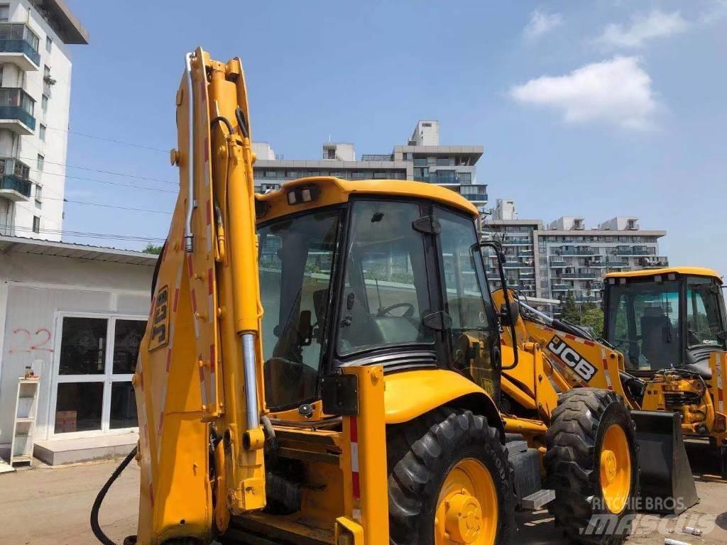 JCB 4 CX Backhoe loaders