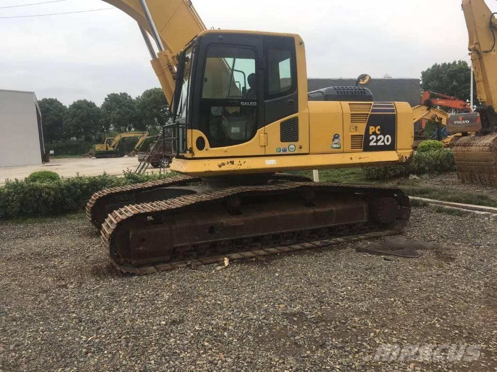 Komatsu PC 220-8 Crawler excavators