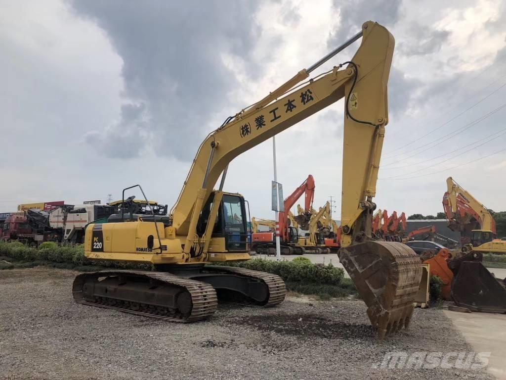 Komatsu PC 220-8 Crawler excavators