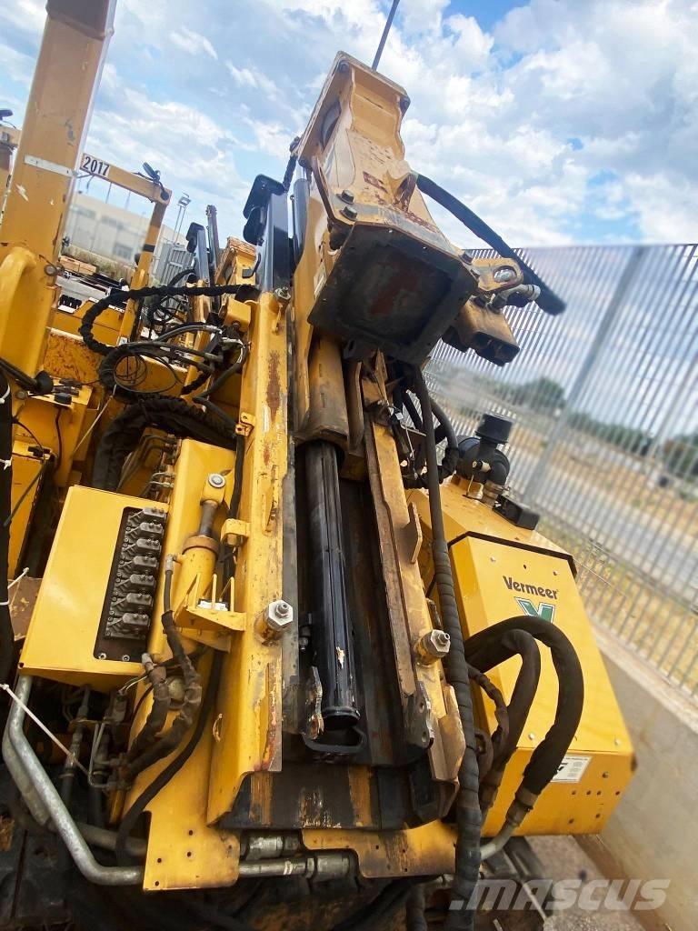 Vermeer PD10 Vibratory pile drivers