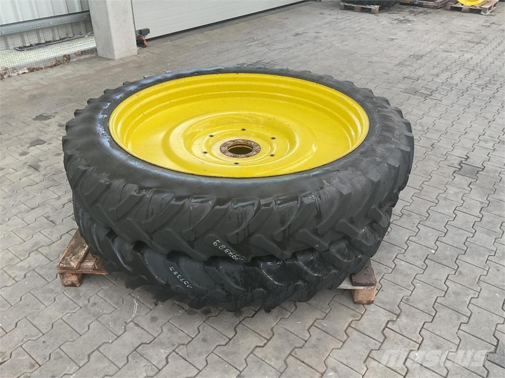 Alliance 12.4R52 Tyres, wheels and rims