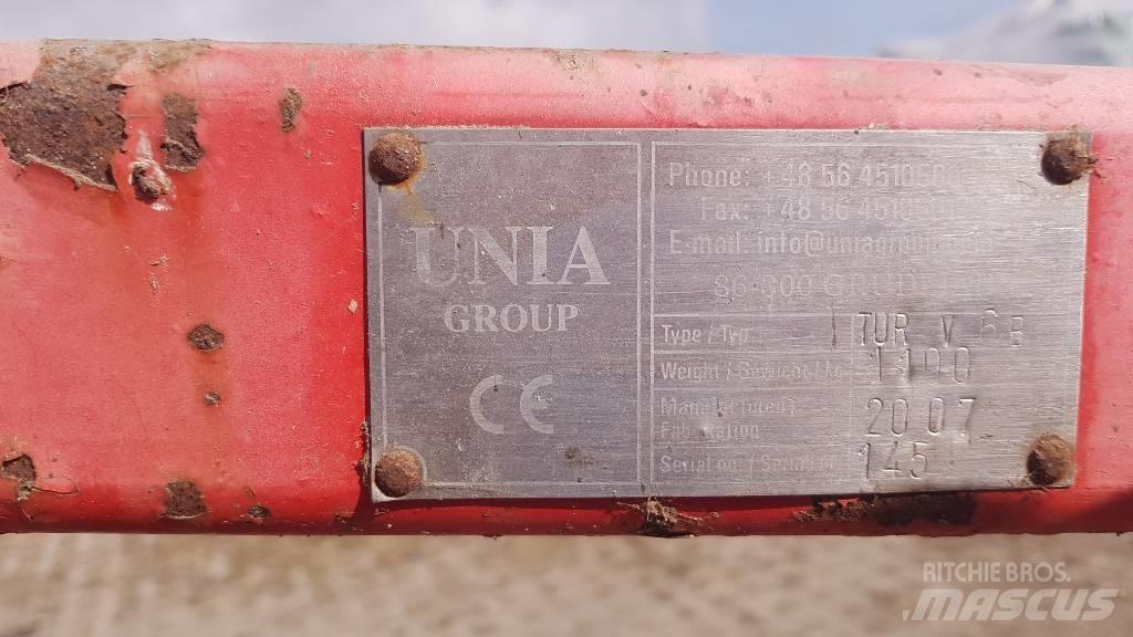 Unia TUR V6 Conventional ploughs
