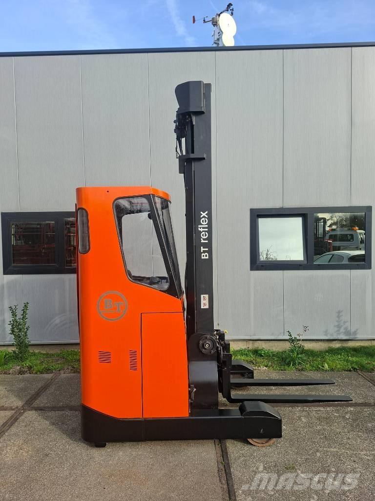 BT RR E 140 Reach trucks