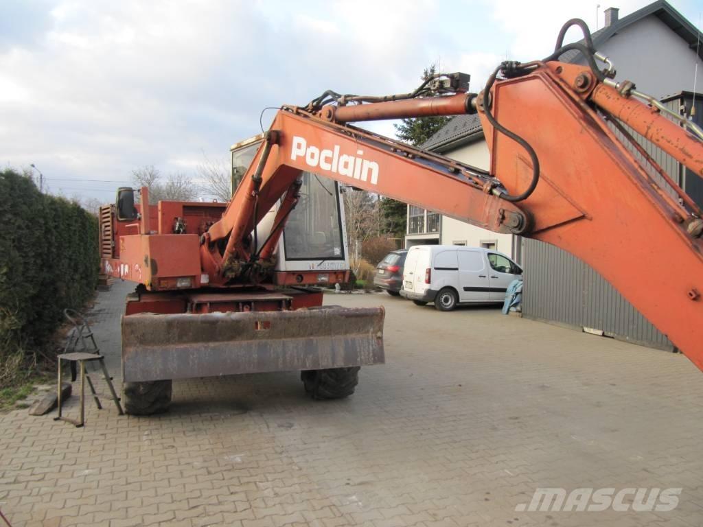 Poclain 82 Wheeled excavators