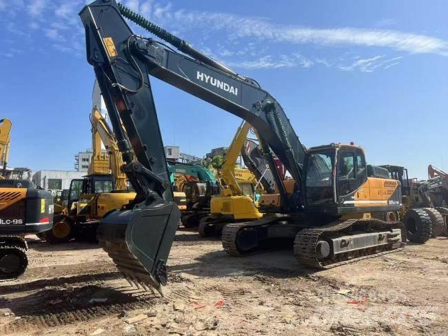 Hyundai 305 Crawler excavators