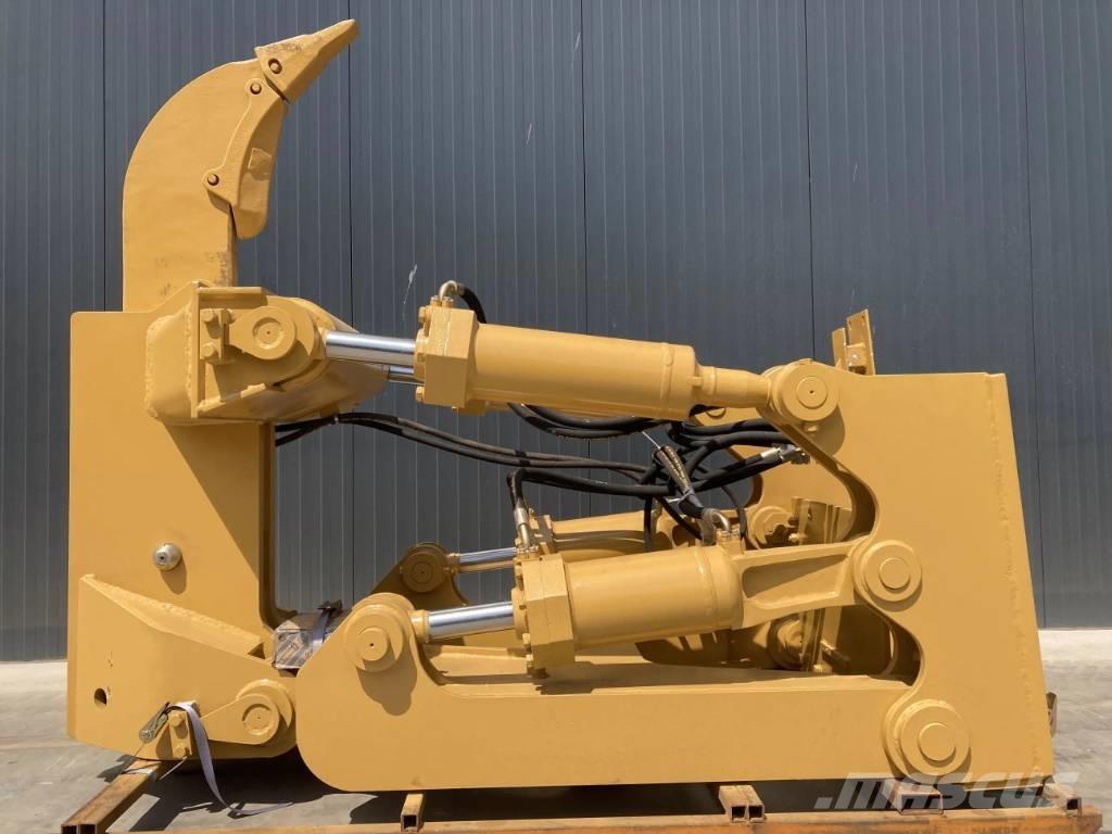CAT D8N Scarifiers