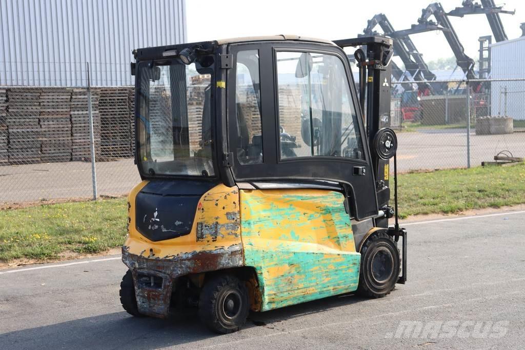 Mitsubishi FB35N Electric forklift trucks