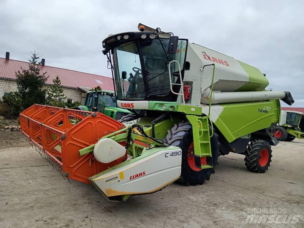 CLAAS Tucano 340 Combine harvesters