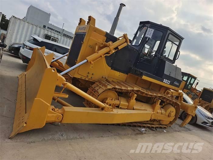 Shantui SD 16 Crawler dozers