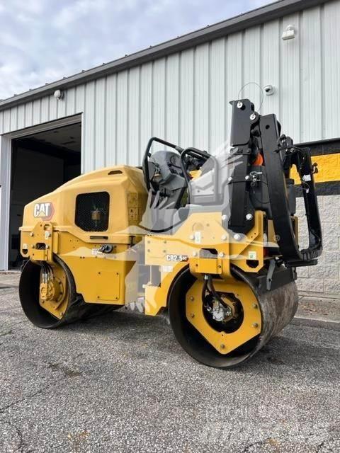 CAT CB2.5 GC Single drum rollers