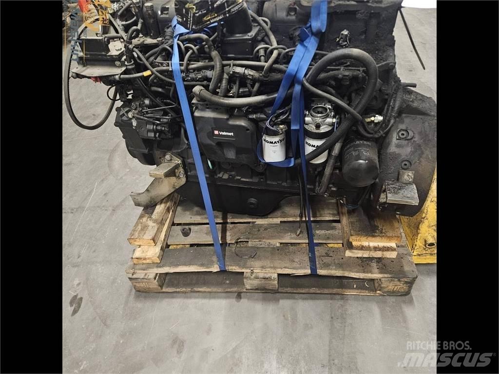 Komatsu Sisu Engines