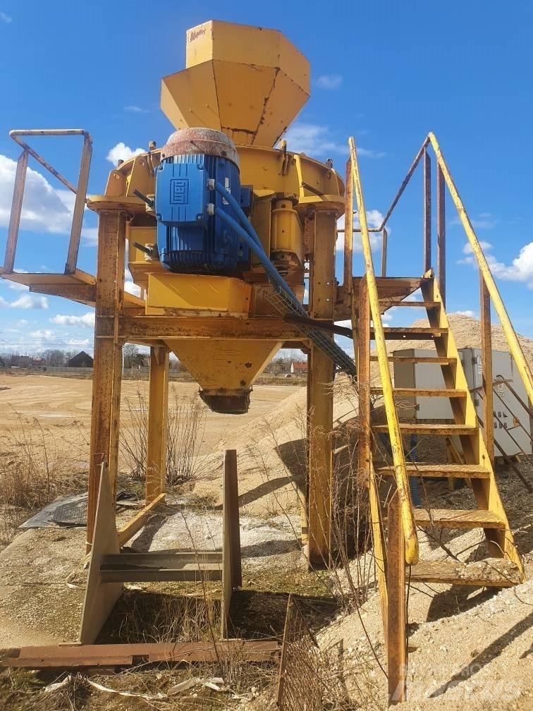 SBM V8 Crushers